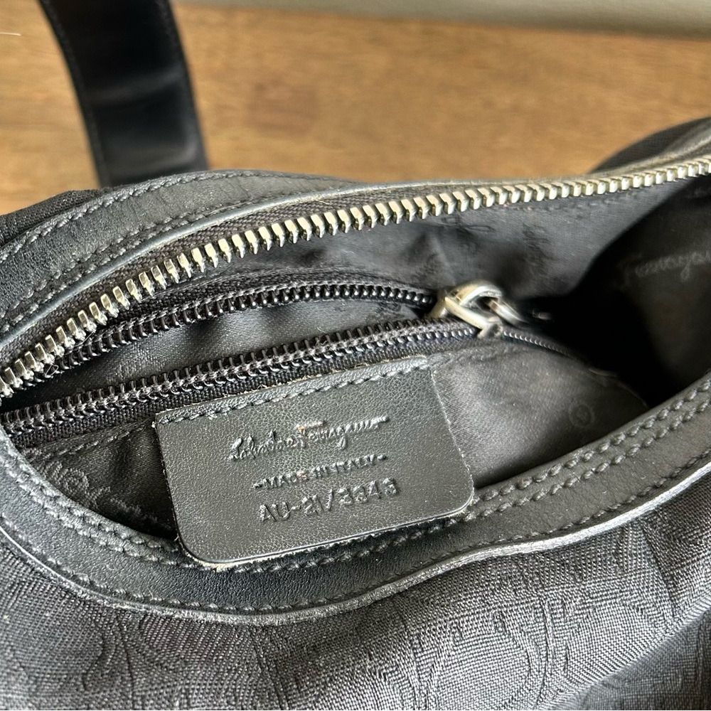 Vintage Salvatore Ferragamo Shoulder Bag | leather and canvas purse - Picture 5 of 12